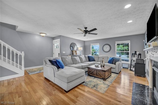 2723 Sexton Court, Broadview Heights, OH 44147