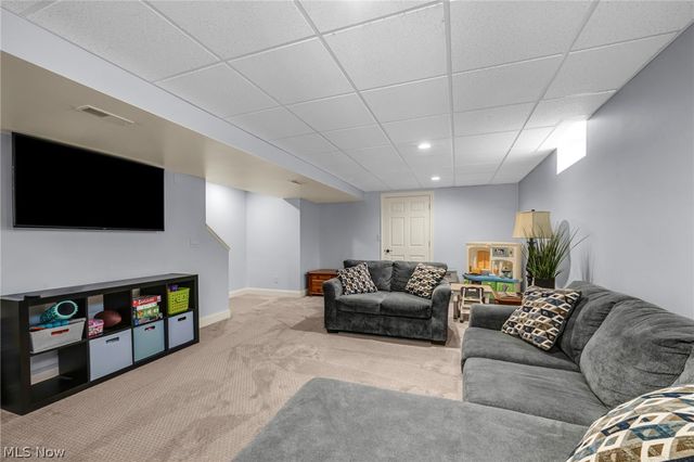 2723 Sexton Court, Broadview Heights, OH 44147