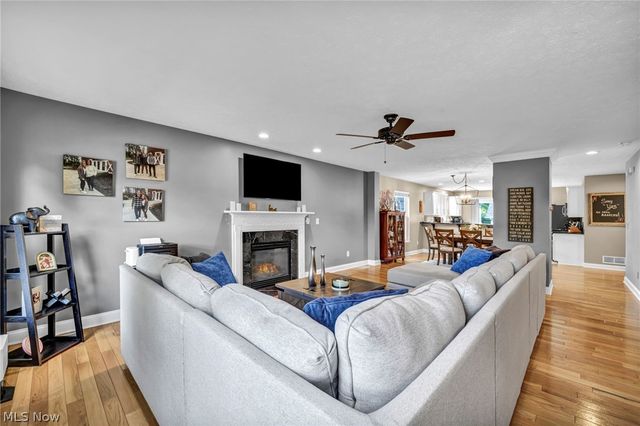 2723 Sexton Court, Broadview Heights, OH 44147