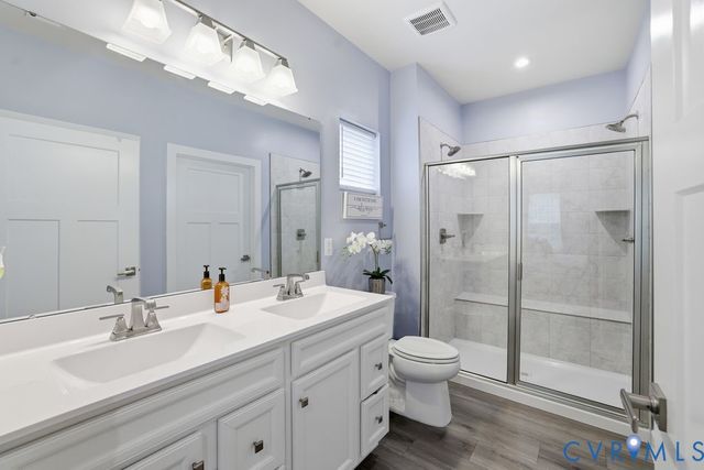 4860 Bacova Village Trl, Glen Allen, VA 23059