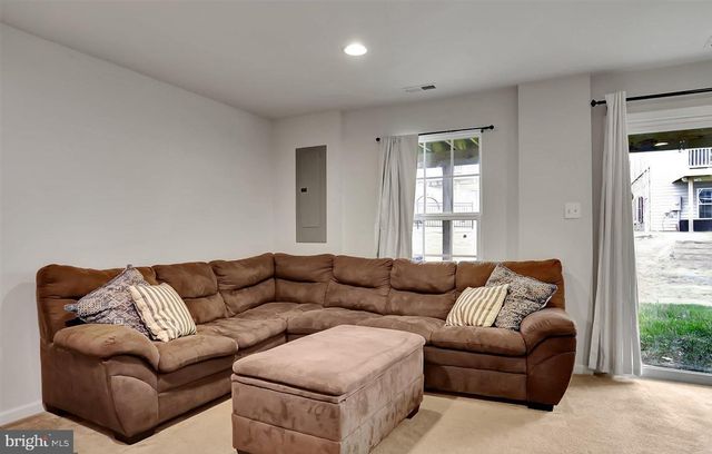 114 CHAMOMILE CT, Lake Frederick, VA 22630