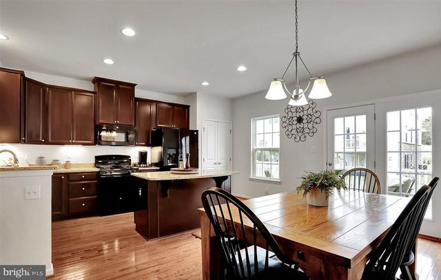 114 CHAMOMILE CT, Lake Frederick, VA 22630