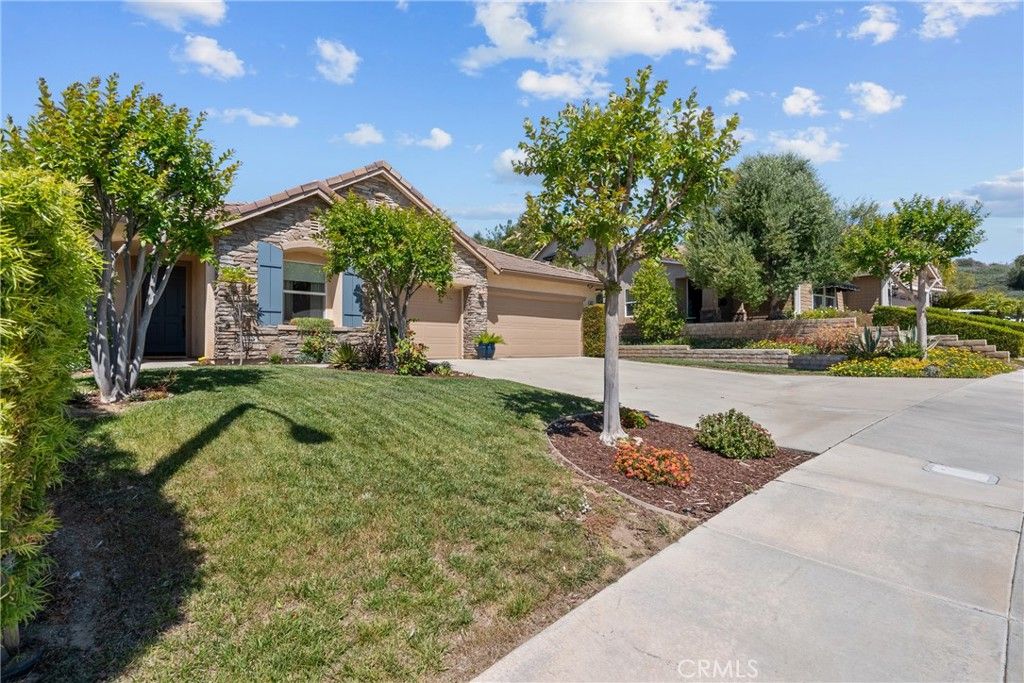 30127 Galbreth Court, Castaic, CA 91384