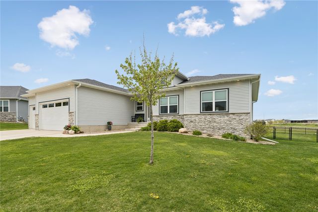 1134 Adare Pass, Marion, IA 52302