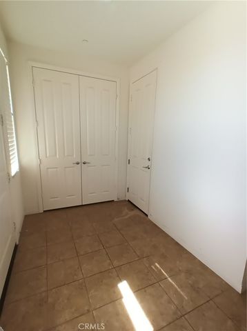 902 N Botanica, Azusa, CA 91702