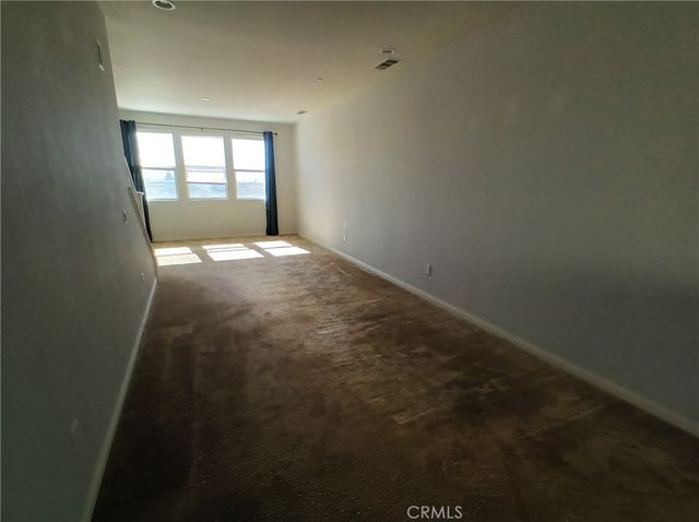 902 N Botanica, Azusa, CA 91702