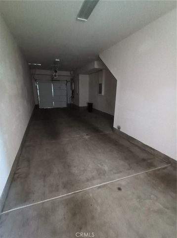 902 N Botanica, Azusa, CA 91702