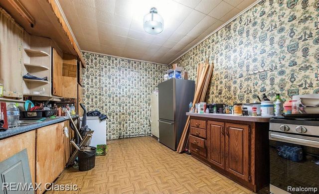 2520 W C Avenue, Kalamazoo, MI 49009