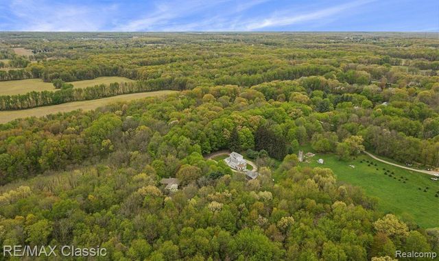 2520 W C Avenue, Kalamazoo, MI 49009