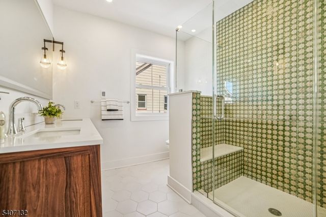 135 Union Ave, Maplewood Twp., NJ 07040