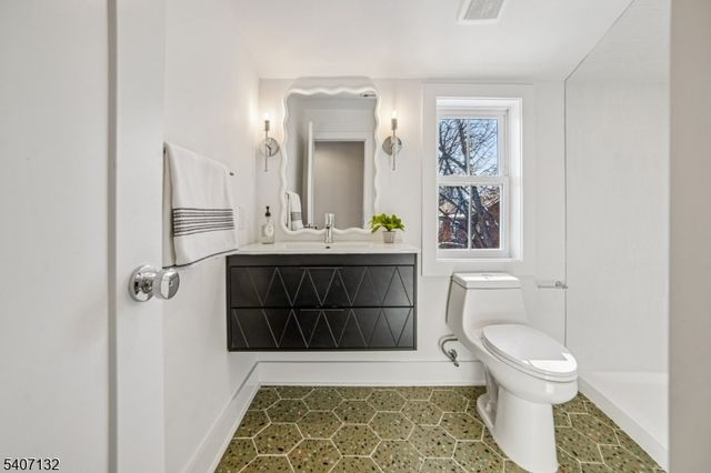 135 Union Ave, Maplewood Twp., NJ 07040