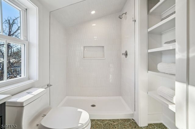 135 Union Ave, Maplewood Twp., NJ 07040