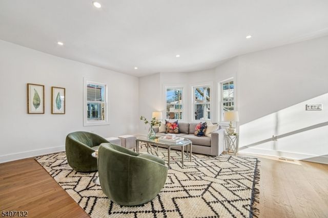 135 Union Ave, Maplewood Twp., NJ 07040