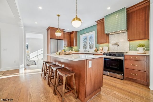 135 Union Ave, Maplewood Twp., NJ 07040