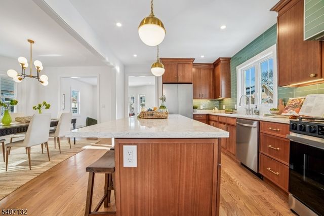 135 Union Ave, Maplewood Twp., NJ 07040