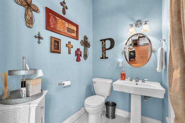408 S Center Street, Forney, TX 75126