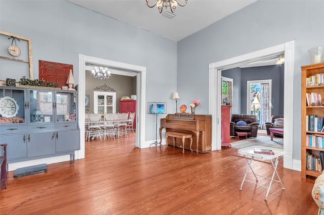 408 S Center Street, Forney, TX 75126