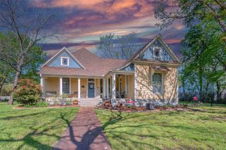 408 S Center Street, Forney, TX 75126