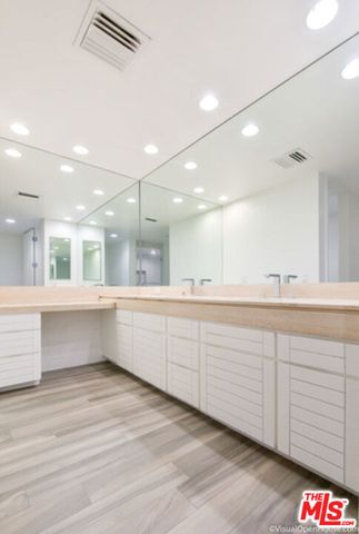 268 S Lasky Drive 204, Beverly Hills, CA 90212