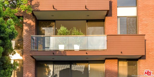 268 S Lasky Drive 204, Beverly Hills, CA 90212