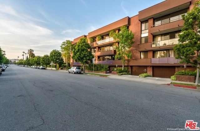 268 S Lasky Drive 204, Beverly Hills, CA 90212