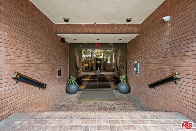 268 S Lasky Drive 204, Beverly Hills, CA 90212