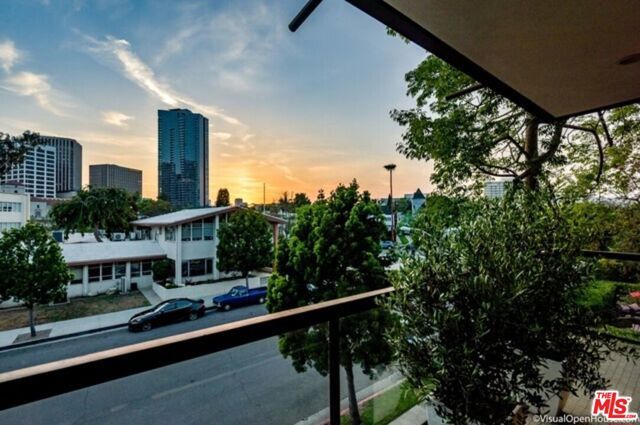 268 S Lasky Drive 204, Beverly Hills, CA 90212