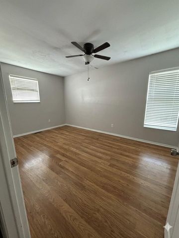 900 NE 18TH TERRACE, Cape Coral, FL 33909