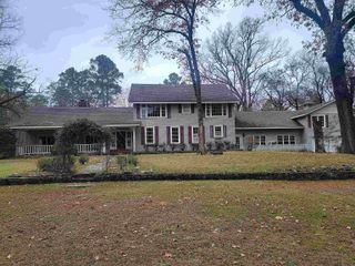 143 Fox Pass Cutoff Highway, Hot Springs, AR 71901