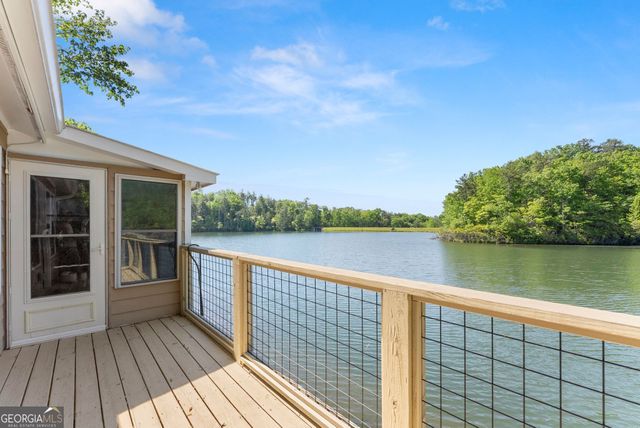 1035 Mountain Shadows Drive, Cleveland, GA 30528