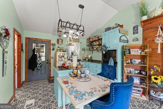 1035 Mountain Shadows Drive, Cleveland, GA 30528
