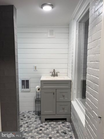 312 RACE ST, Perkasie, PA 18944