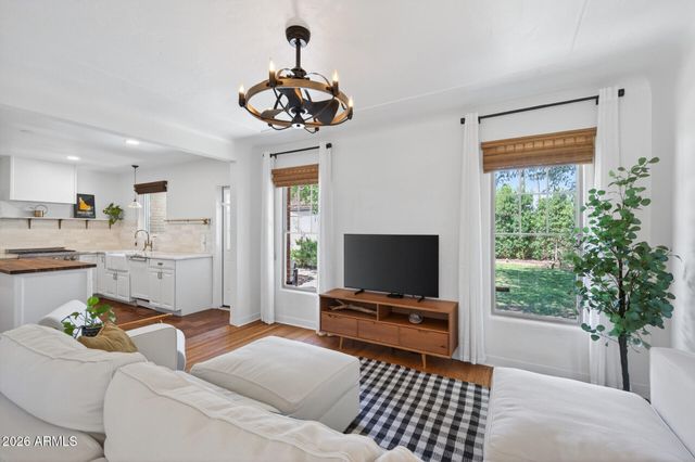 130 E ALVARADO Road, Phoenix, AZ 85004