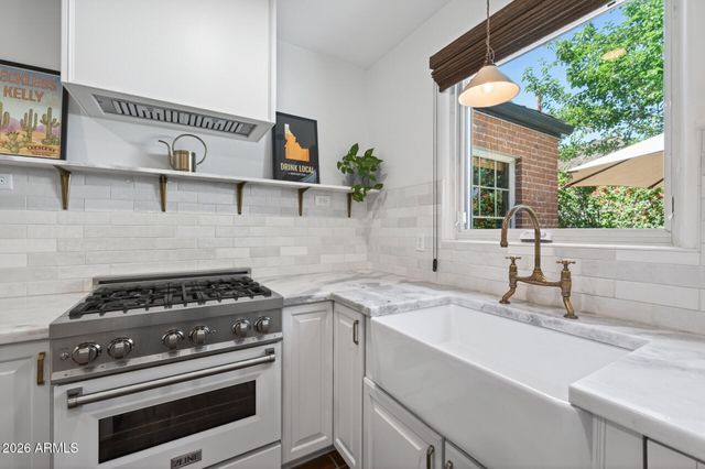 130 E ALVARADO Road, Phoenix, AZ 85004