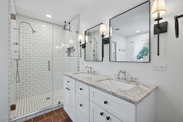 130 E ALVARADO Road, Phoenix, AZ 85004