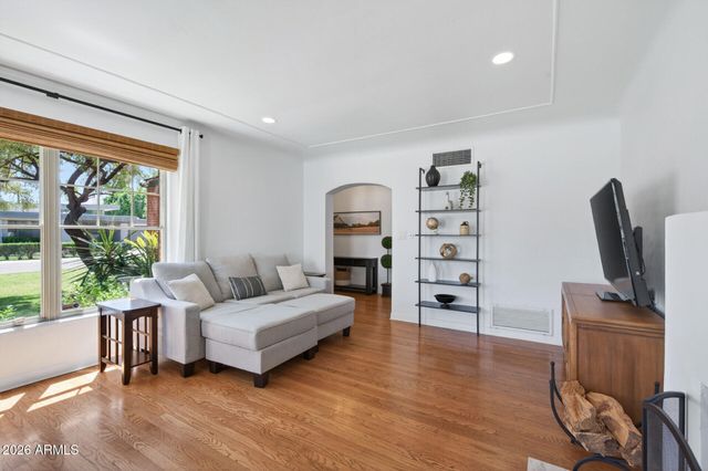 130 E ALVARADO Road, Phoenix, AZ 85004