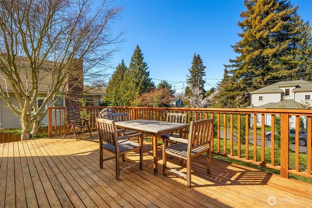 4605 49th Avenue S, Seattle, WA 98118