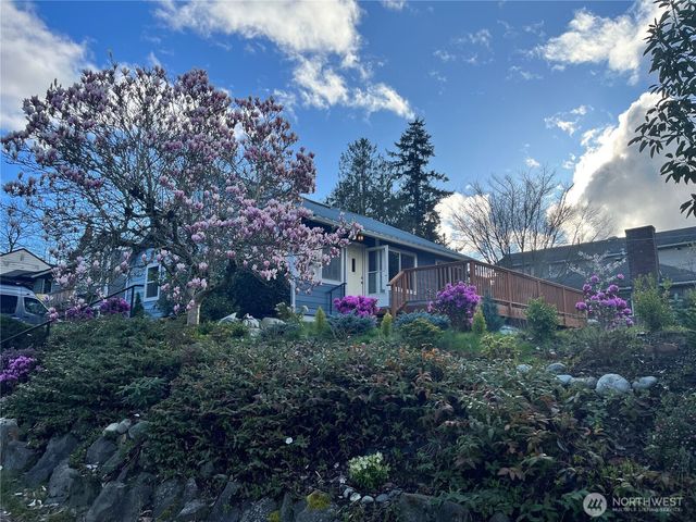 4605 49th Avenue S, Seattle, WA 98118