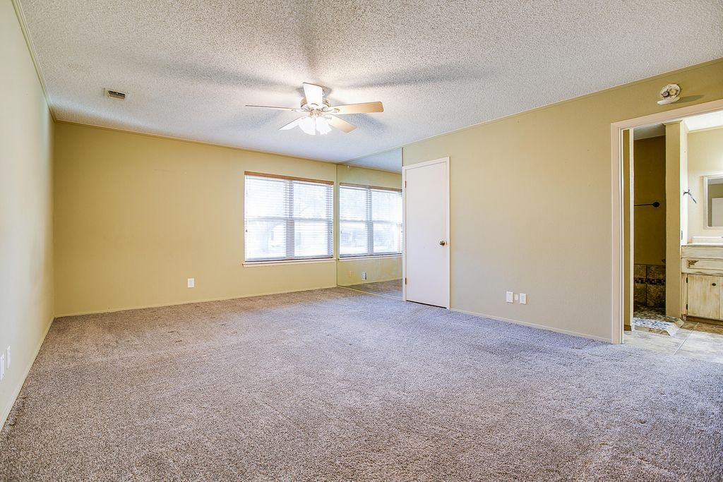 Image 15 of property listing at 3002 Palo Duro Drive, San Angelo, TX 76904