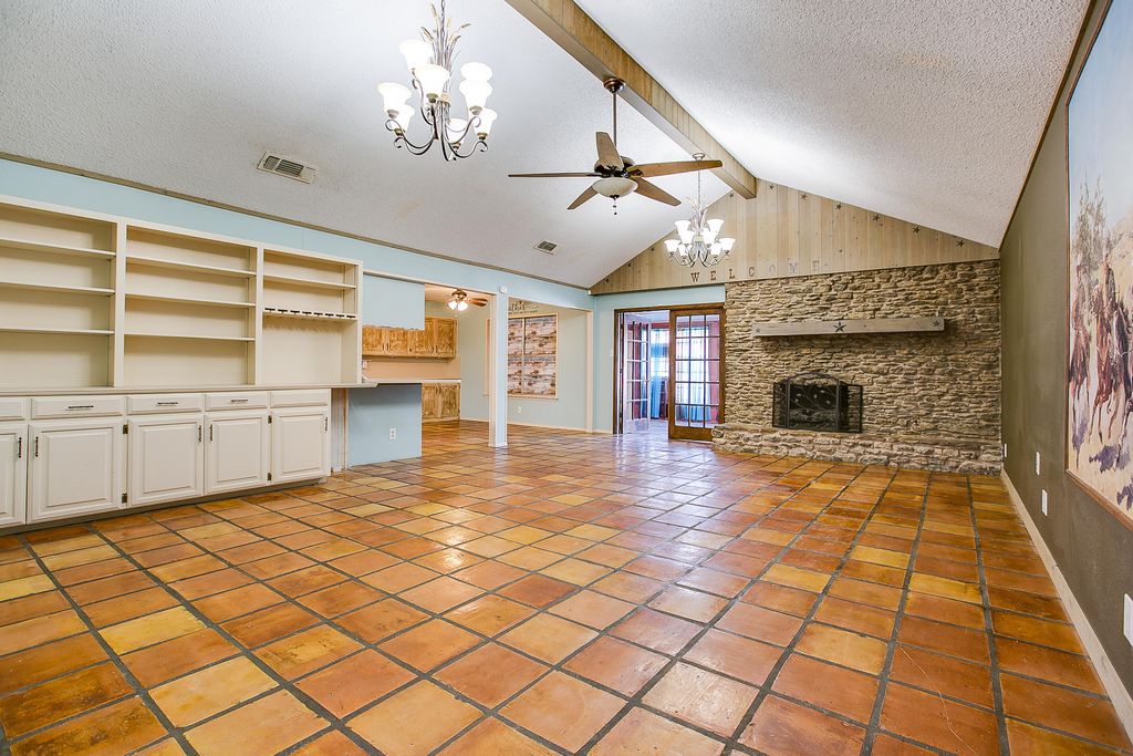 Image 9 of property listing at 3002 Palo Duro Drive, San Angelo, TX 76904