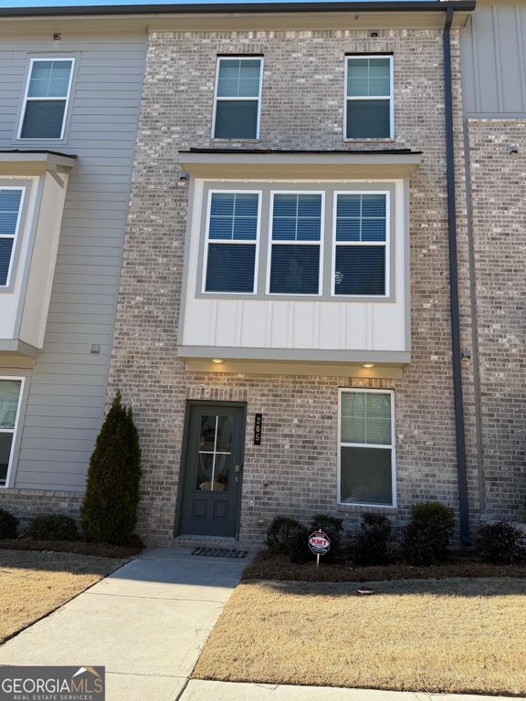 205 Wallace Street, Fayetteville, GA 30214