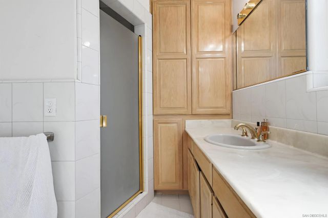 1654 LINWOOD ST 1654 LINWOOD STREET, San Diego, CA 92103