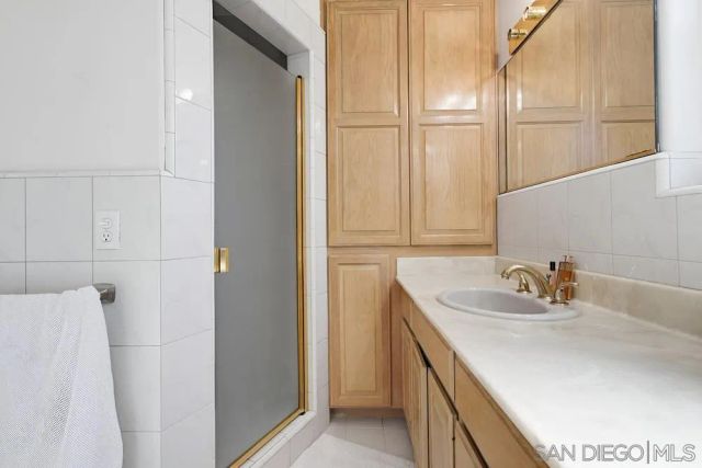 1654 LINWOOD ST 1654 LINWOOD STREET, San Diego, CA 92103