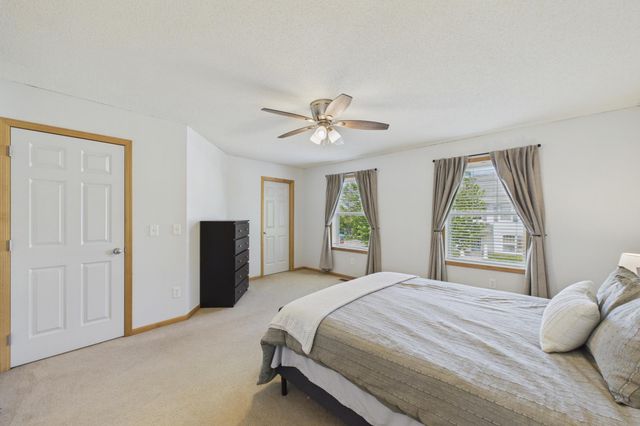 6612 Lamplight Drive, Albertville, MN 55301