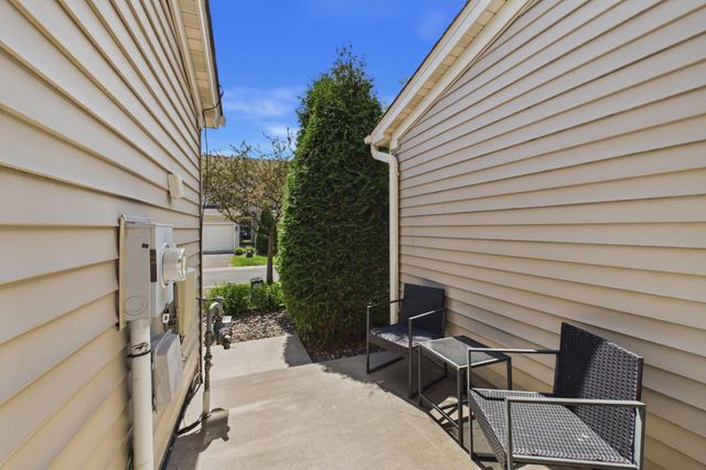 6612 Lamplight Drive, Albertville, MN 55301