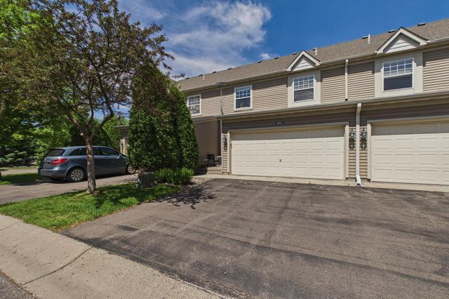 6612 Lamplight Drive, Albertville, MN 55301