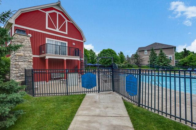 6612 Lamplight Drive, Albertville, MN 55301