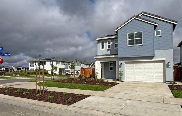 3187 Bosworth St, Lathrop, CA 95330