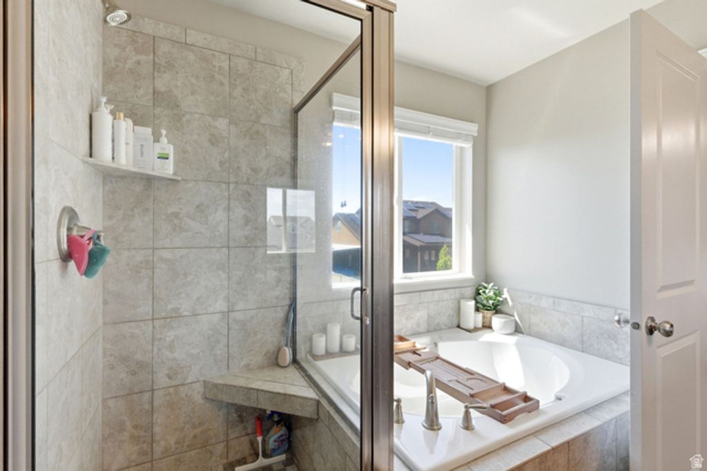 Image 15 of property listing at 1131 S 1325 W, Clearfield, UT 84015