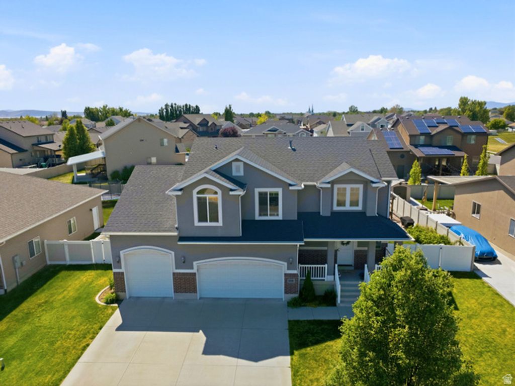 Image 36 of property listing at 1131 S 1325 W, Clearfield, UT 84015